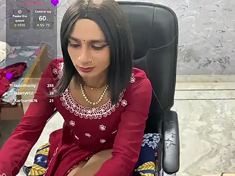 LuvLayla webcam