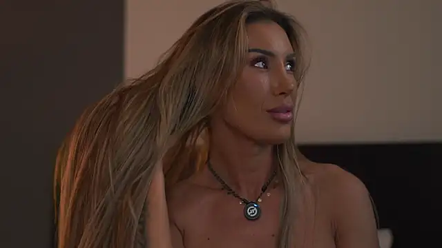 Evelyn_Evyyy live cam