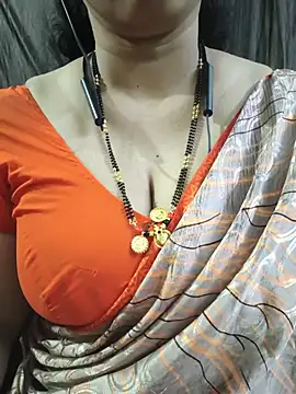 bhuvana_555 webcam