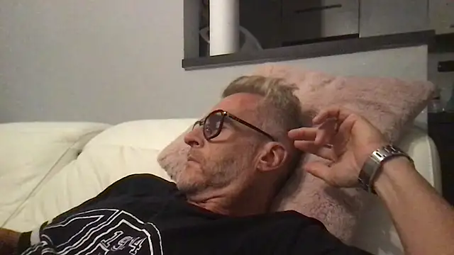 Axl_hot webcam
