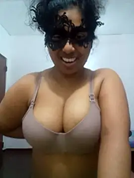 Expose_Queen webcam