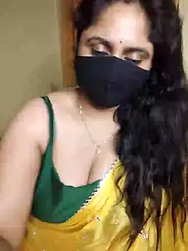 Sravvi499 webcam