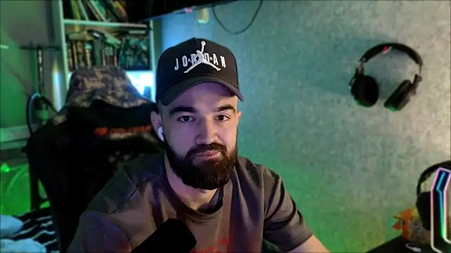 _Serious_Man webcam