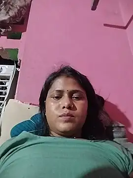 isha_90 webcam