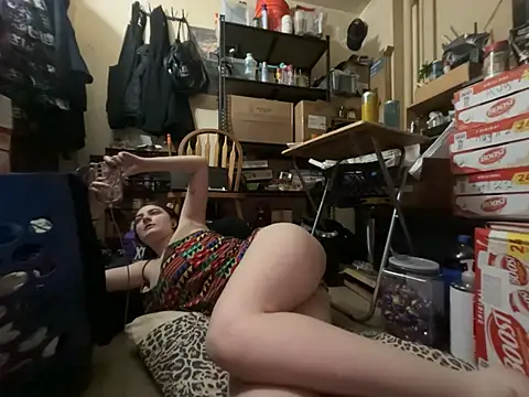 Snowbunnycake_131 webcam