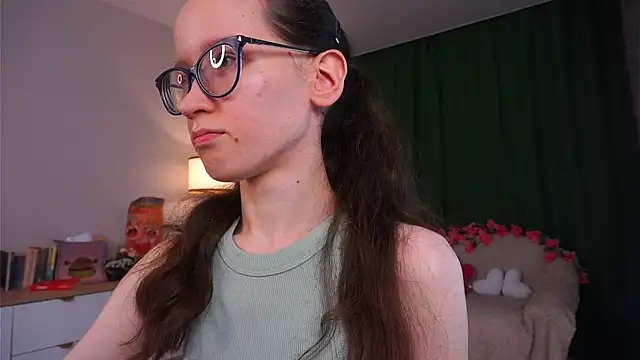 BettyBrowni webcam