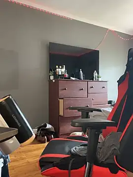 Festivitiesking1 webcam