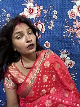 Priyaa_1433 webcam