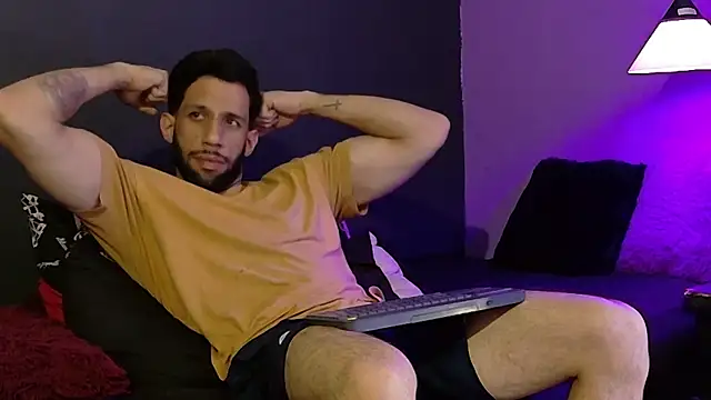 Karim_mansur webcam