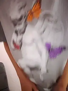 KrissyVixxen webcam