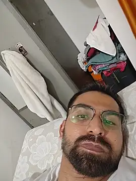 RonitVora webcam