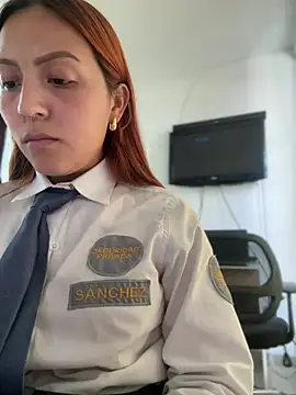 Lux_Scarlett webcam