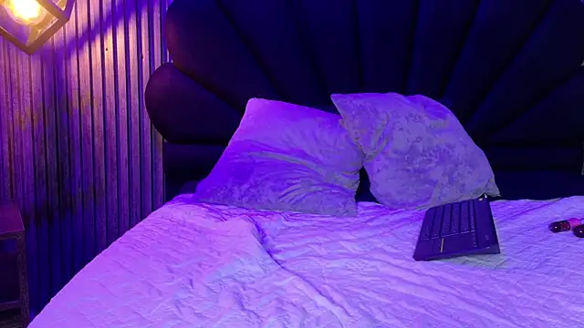 Tiffany_yu webcam