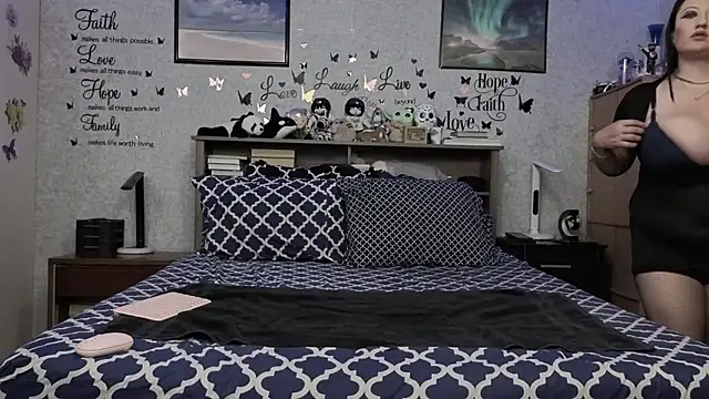 Rayna webcam