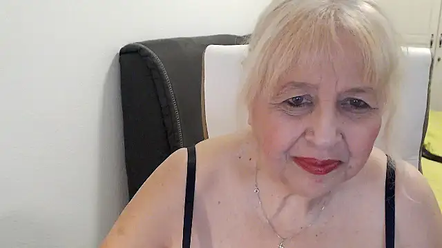 SusiLifeXXX webcam