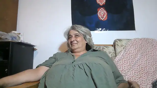 ExquisiteMature webcam