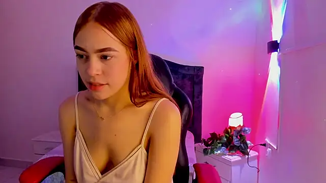 zaharavela_ webcam