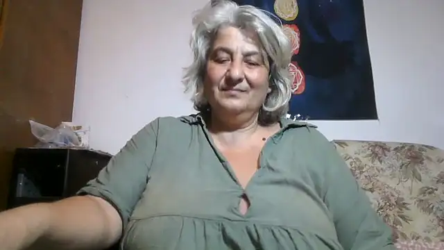 ExquisiteMature webcam