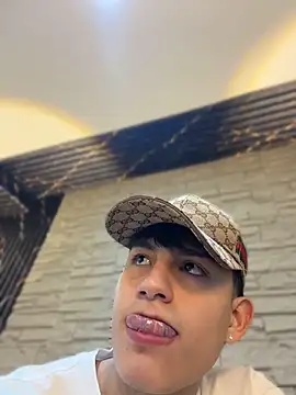 Lander_Cruz live cam