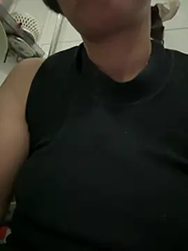 Miniature de la webcam en direct de Belle-ee avec #asian, #hd et #mobile