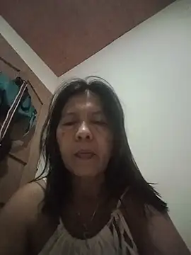 Miniature de la webcam en direct de TropicalFlower avec #asian, #hd et #mobile