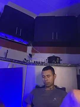 _Logan_Colton_ live cam on StripChat
