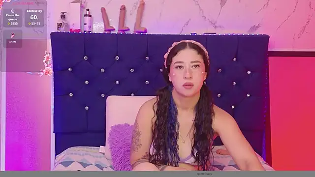 Dakotaa_Johnson webcam