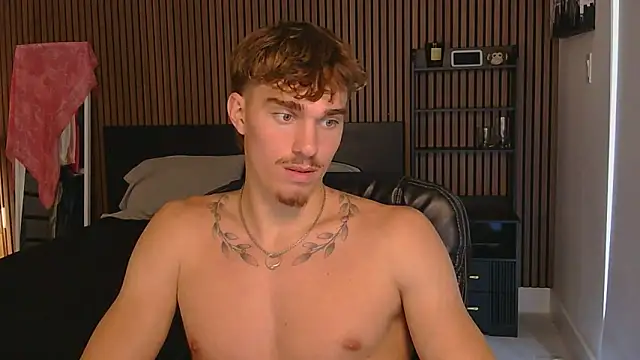 TheNicoRyder live cam on StripChat