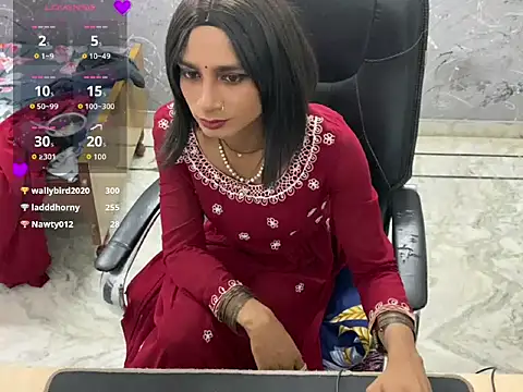 LuvLayla webcam