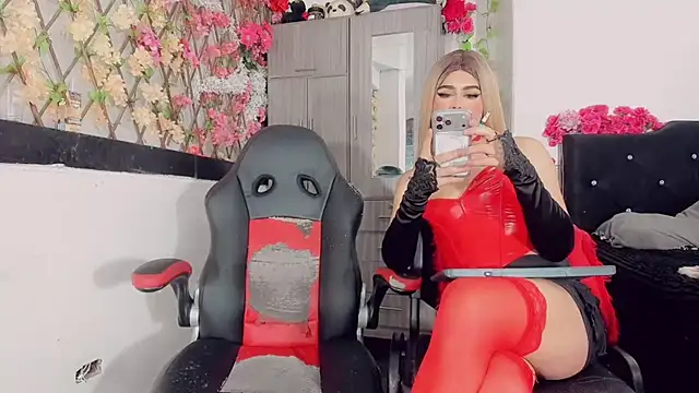 Thiara_veky_ webcam