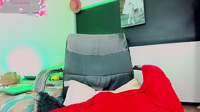Kendall_hornyy webcam