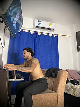 Kenny_romano webcam
