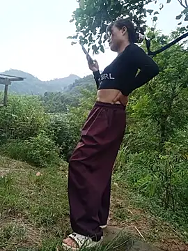 Linda-yiyi webcam