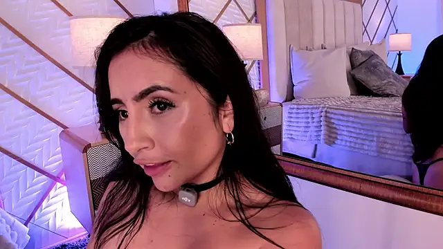 ZaraVesari webcam
