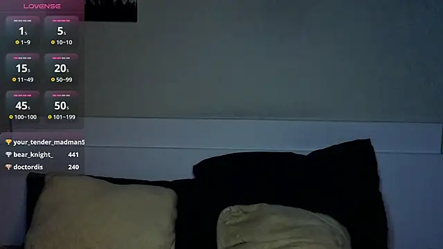 JulietteRain live sex cam