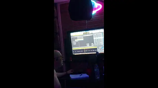 chronic_vibez webcam