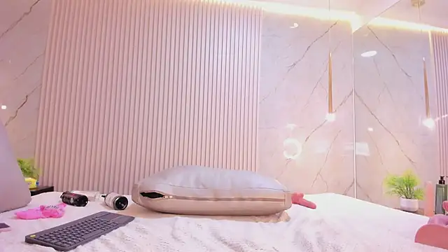 kimberly_montiel live sex cam
