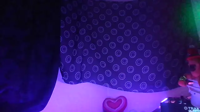 Guyst049 webcam
