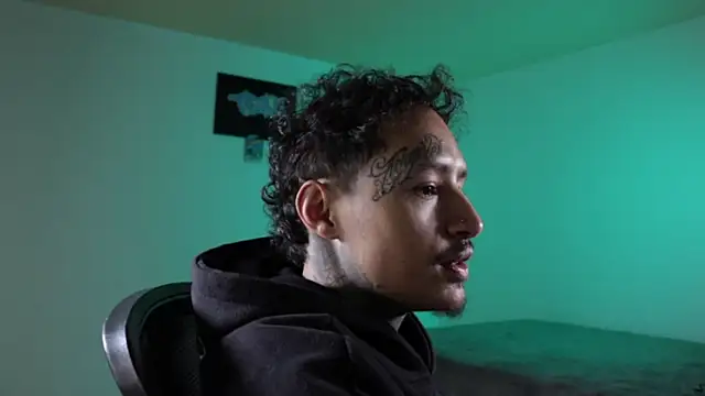 trieone webcam