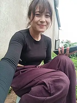 Linda-yiyi webcam