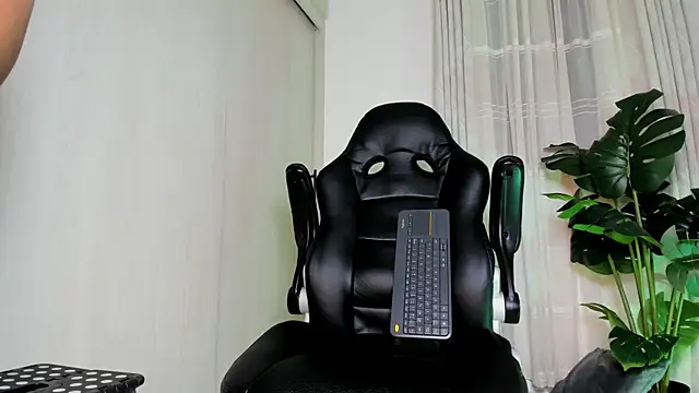 Biscuit_oliva webcam