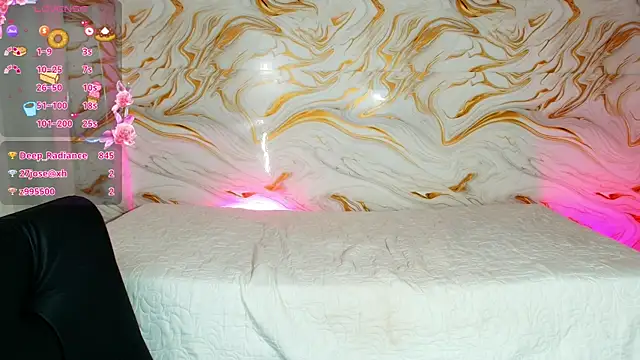 EbonyHansNight webcam