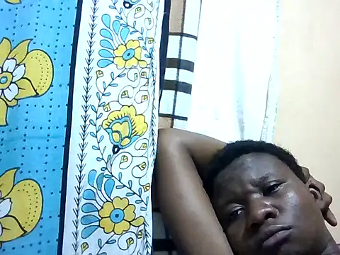 NaughtyNyra webcam