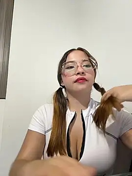 AliciaWhite_nt webcam