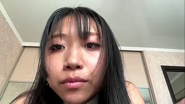 SweetMiaXO webcam