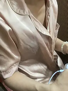 Mina048 webcam