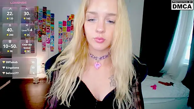 Aliceglass__ webcam