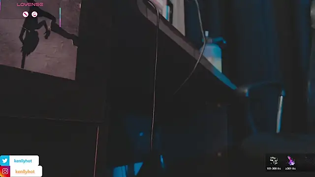 KenllyH live sex cam