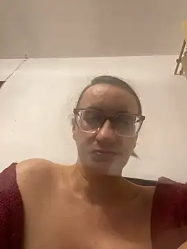 gloria7v05 live cam