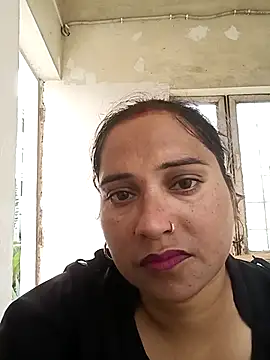 Raanieoy012 live cam on StripChat